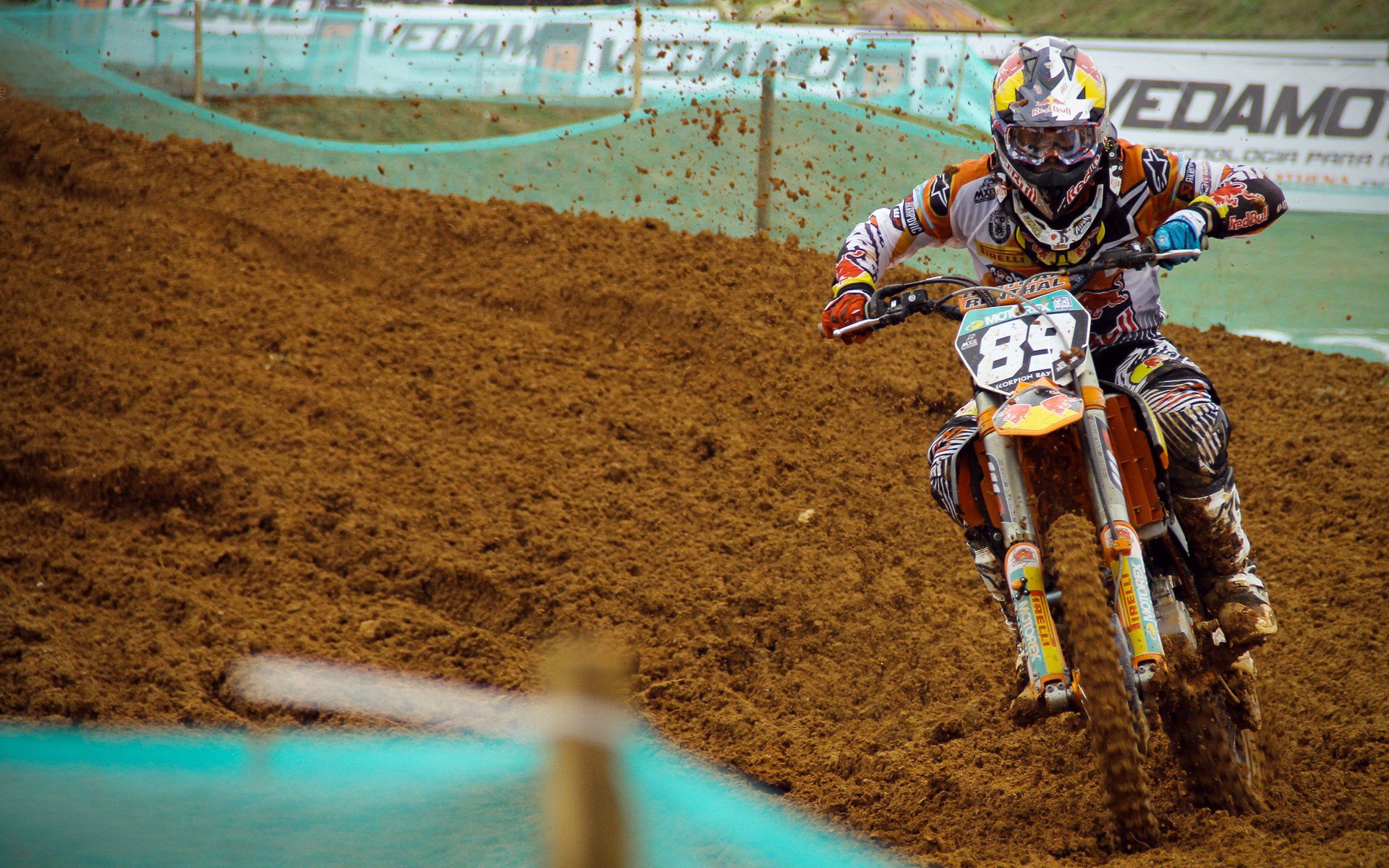 “马科斯·莫奇的领导力与冷静判断，帮助阿根廷美洲狮队保持高水平竞技状态”